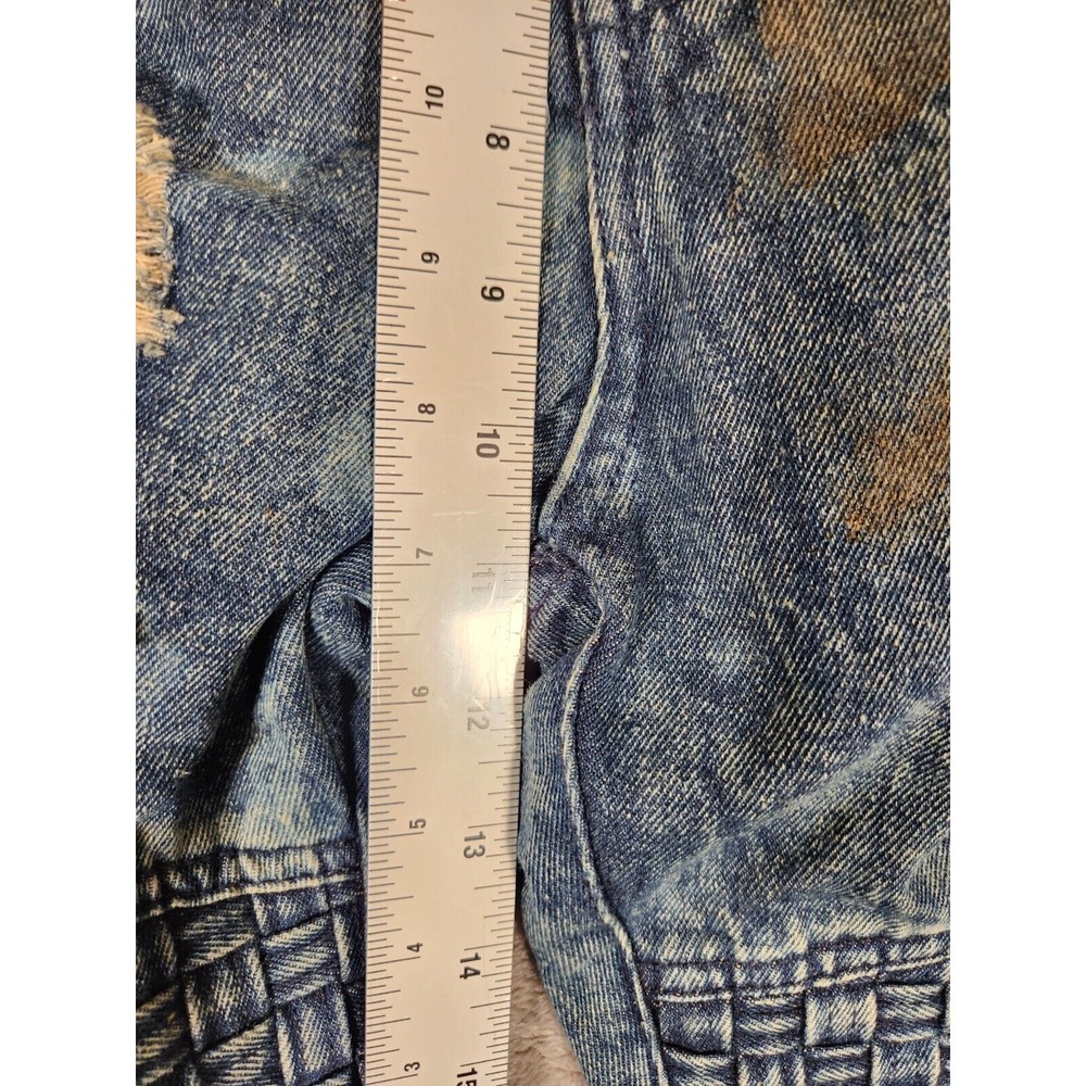 Distressed Blue Wash Men's Jeans with Grid Paneling - Picture 3 of 14